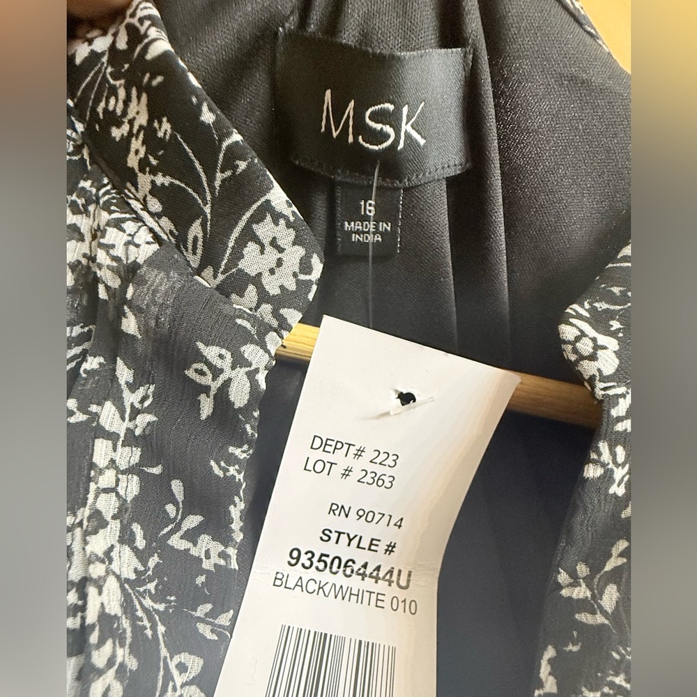MSK Black and White Floral Long Sleeve Dress - Picture 3 of 5